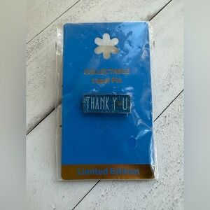 Walmart Associate Limited Edition Collectible, THANK YOU Glitter Metal Lapel Pin